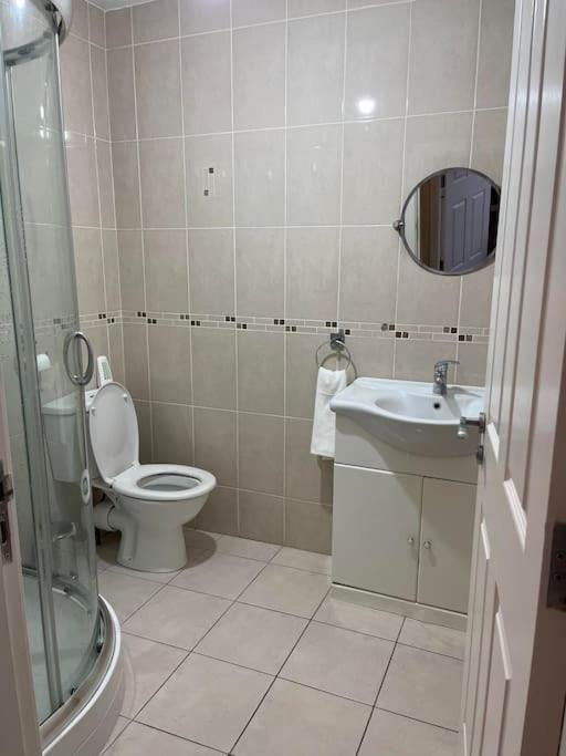 Lovely 2 Bedroom Family Apartment In Newcastle Newcastle  Kültér fotó